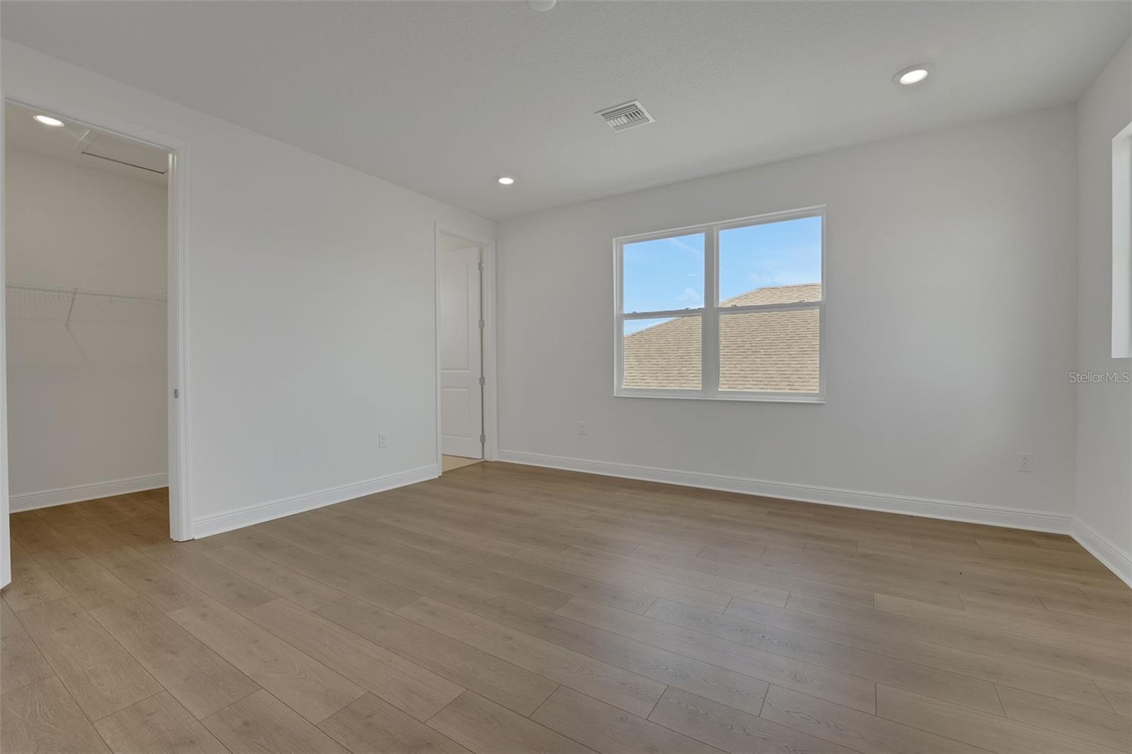 Image 17 of 49 For 7425 Sea Manatee Street