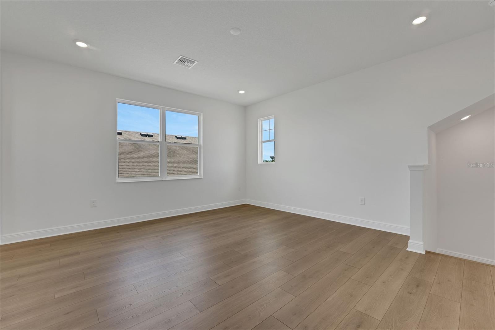 Image 19 of 49 For 7425 Sea Manatee Street