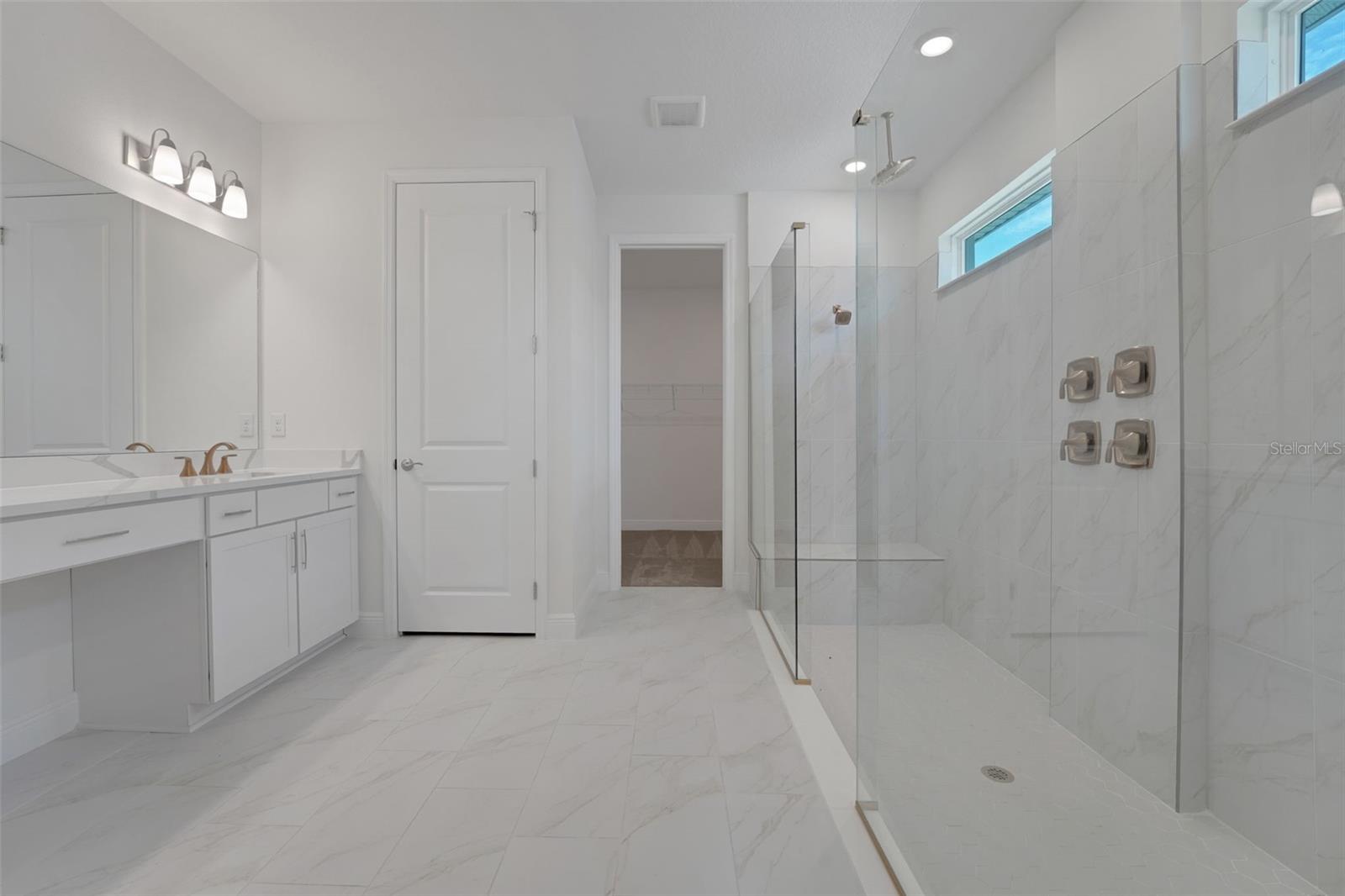 Image 25 of 49 For 7425 Sea Manatee Street