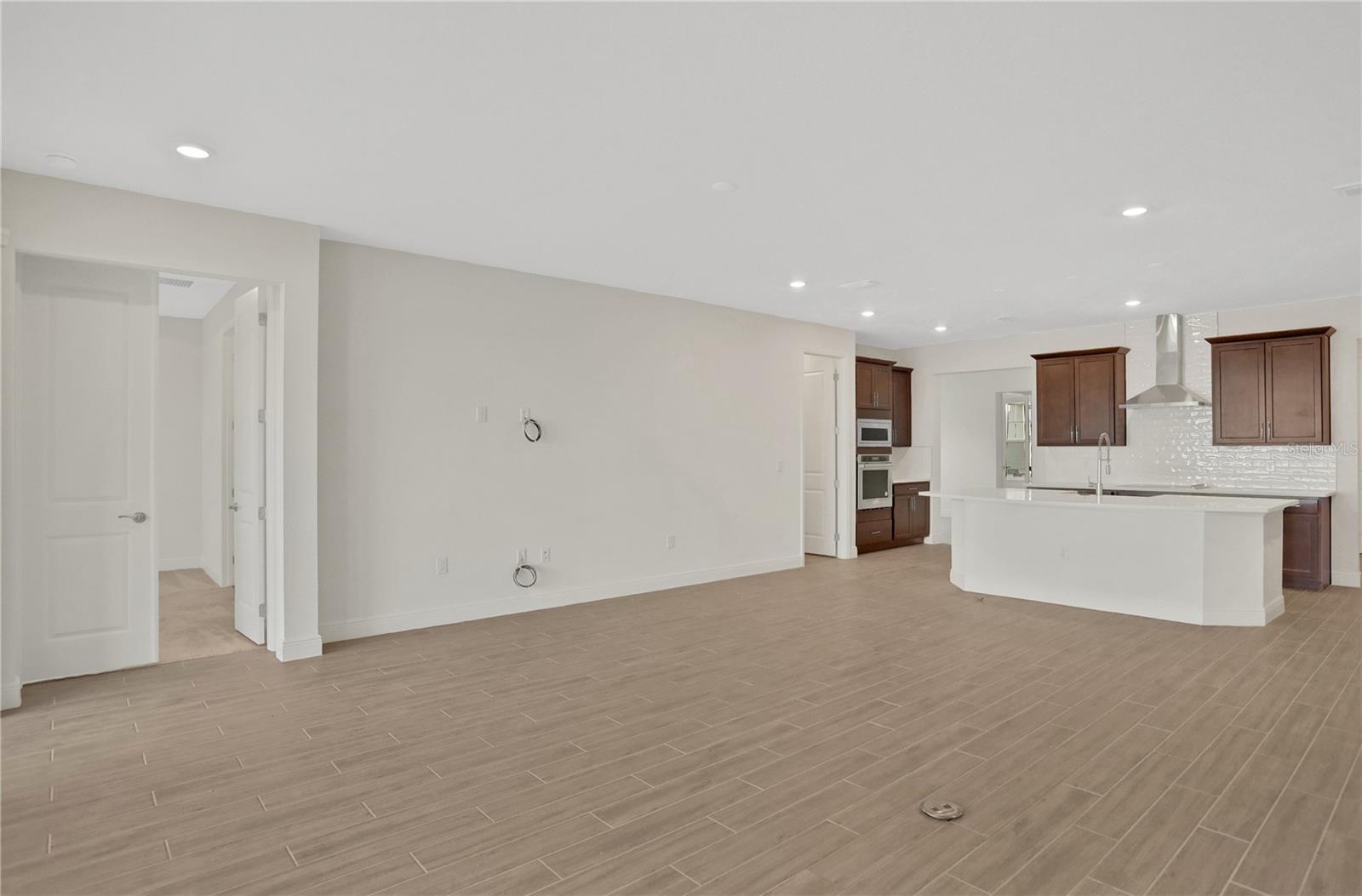 Image 15 of 55 For 7421 Sea Manatee Street