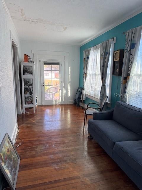 Image 11 of 53 For 1654 East Avenue