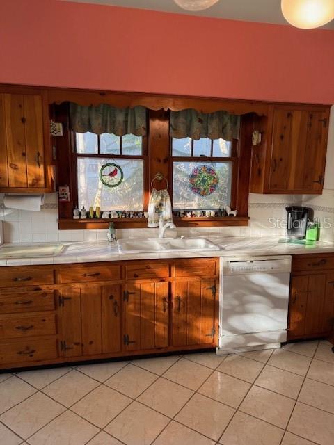 Image 20 of 53 For 1654 East Avenue