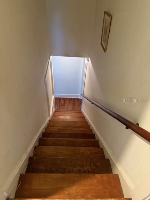 Image 22 of 53 For 1654 East Avenue