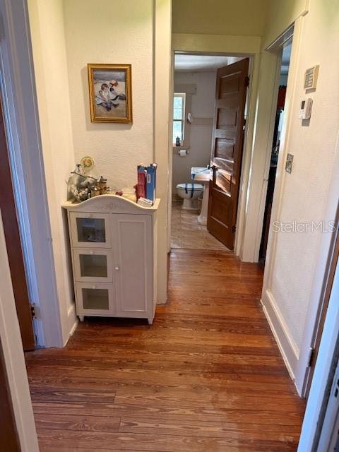 Image 29 of 53 For 1654 East Avenue