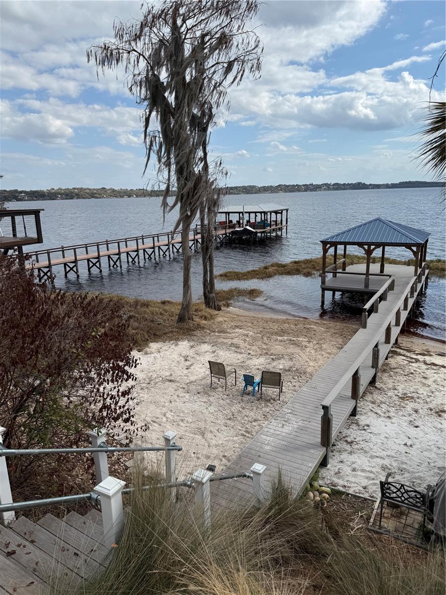 Image 51 of 53 For 1654 East Avenue