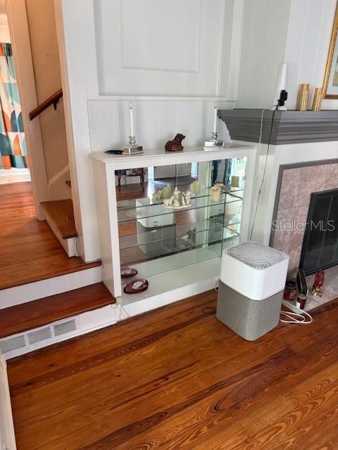 Image 9 of 53 For 1654 East Avenue