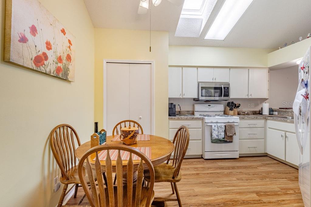 Image 13 of 45 For 6555 Wilander Street