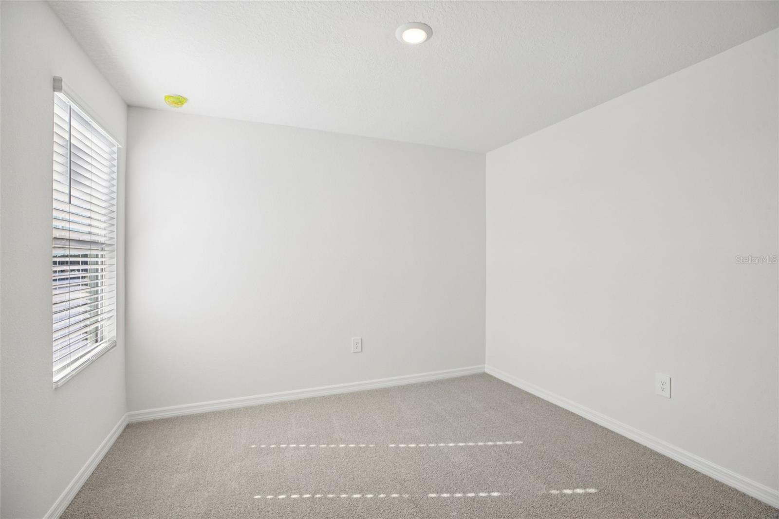 Image 32 of 42 For 698 Muhly Way