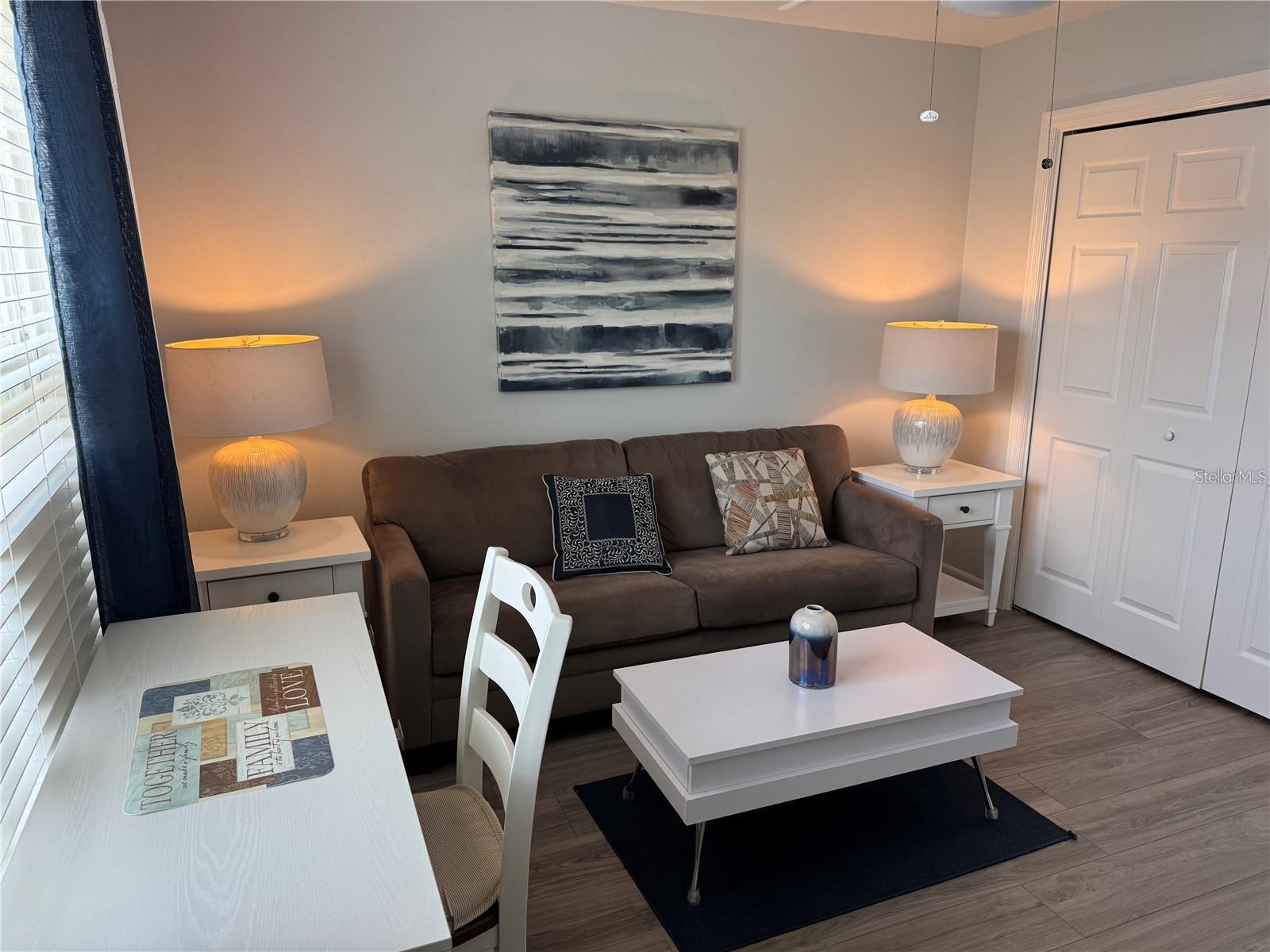 Image 10 of 22 For 2436 Hill Street