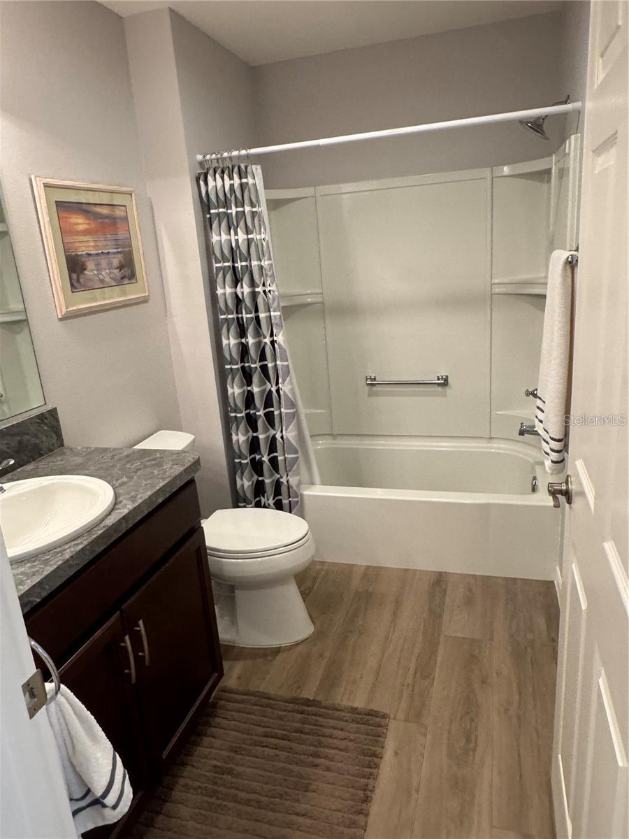 Image 12 of 22 For 2436 Hill Street