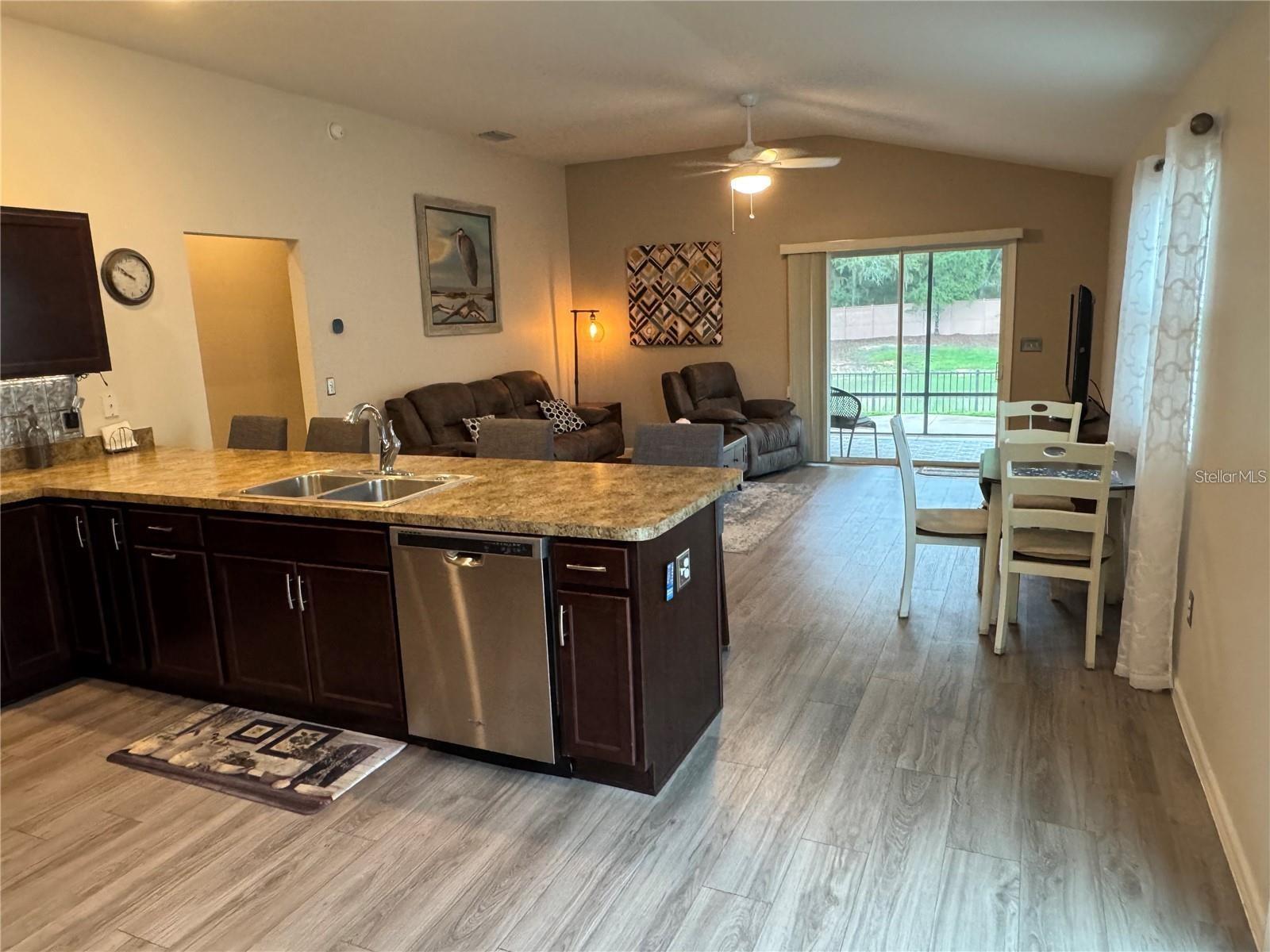 Image 5 of 22 For 2436 Hill Street