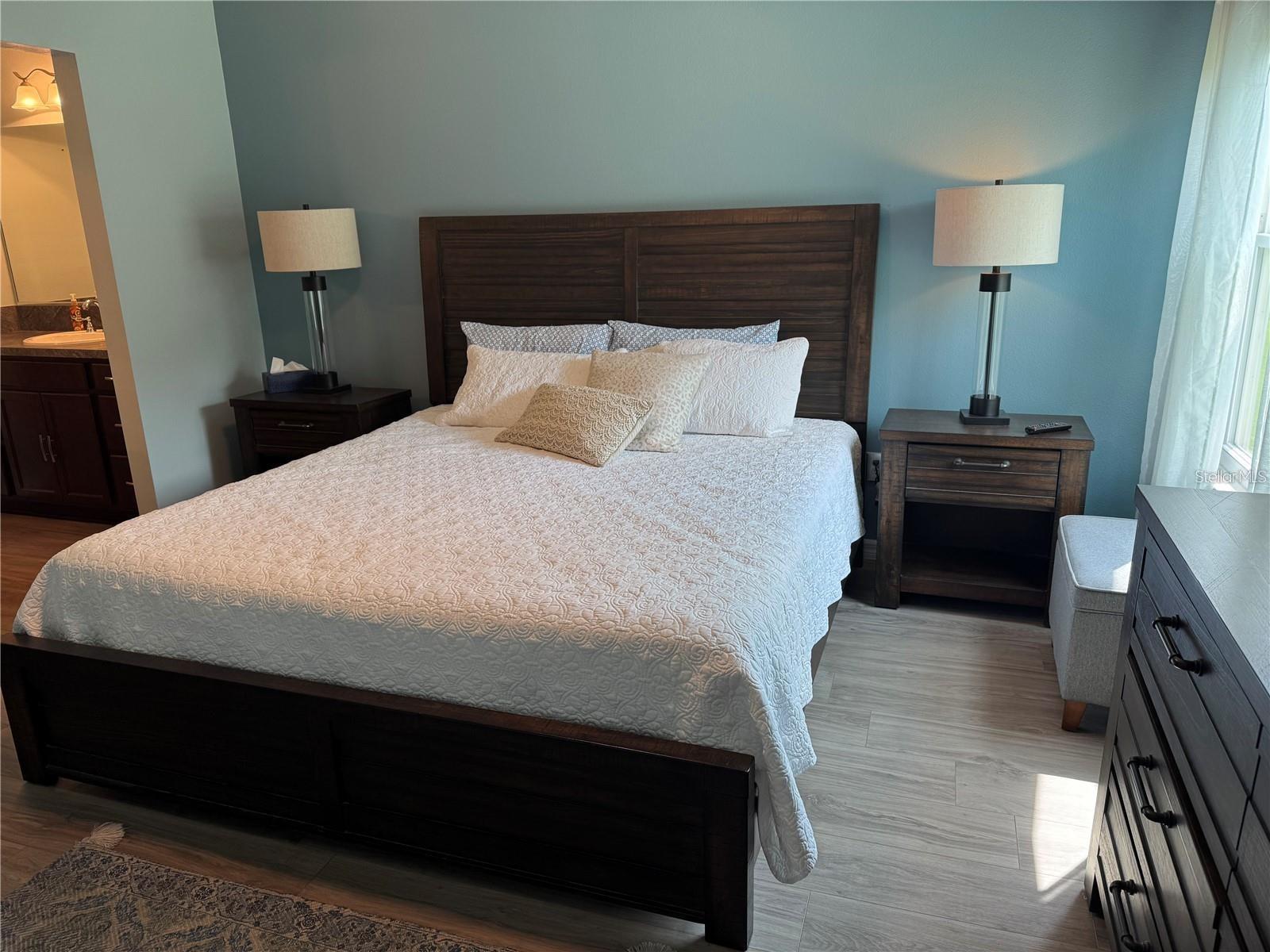 Image 7 of 22 For 2436 Hill Street