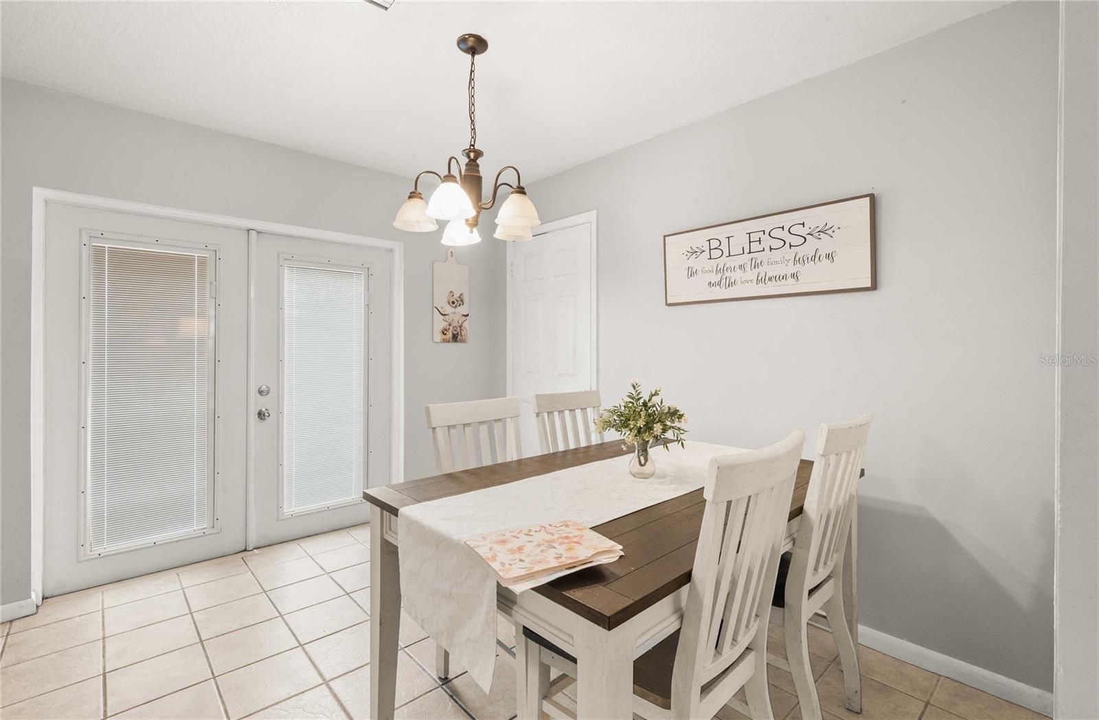 Image 19 of 46 For 12237 Cr 727