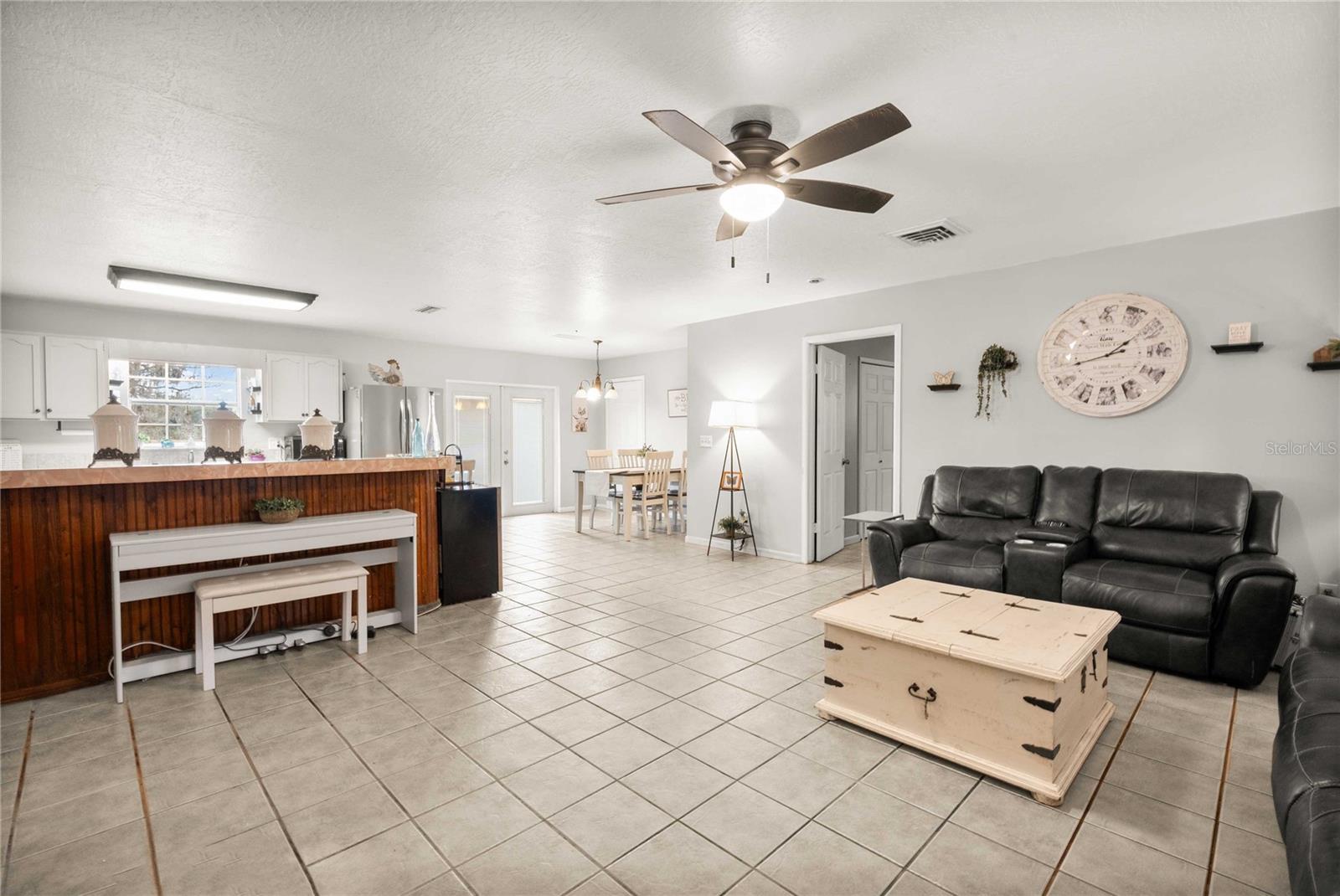 Image 25 of 46 For 12237 Cr 727