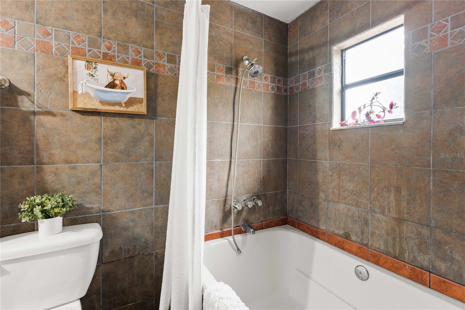 Image 5 of 46 For 12237 Cr 727