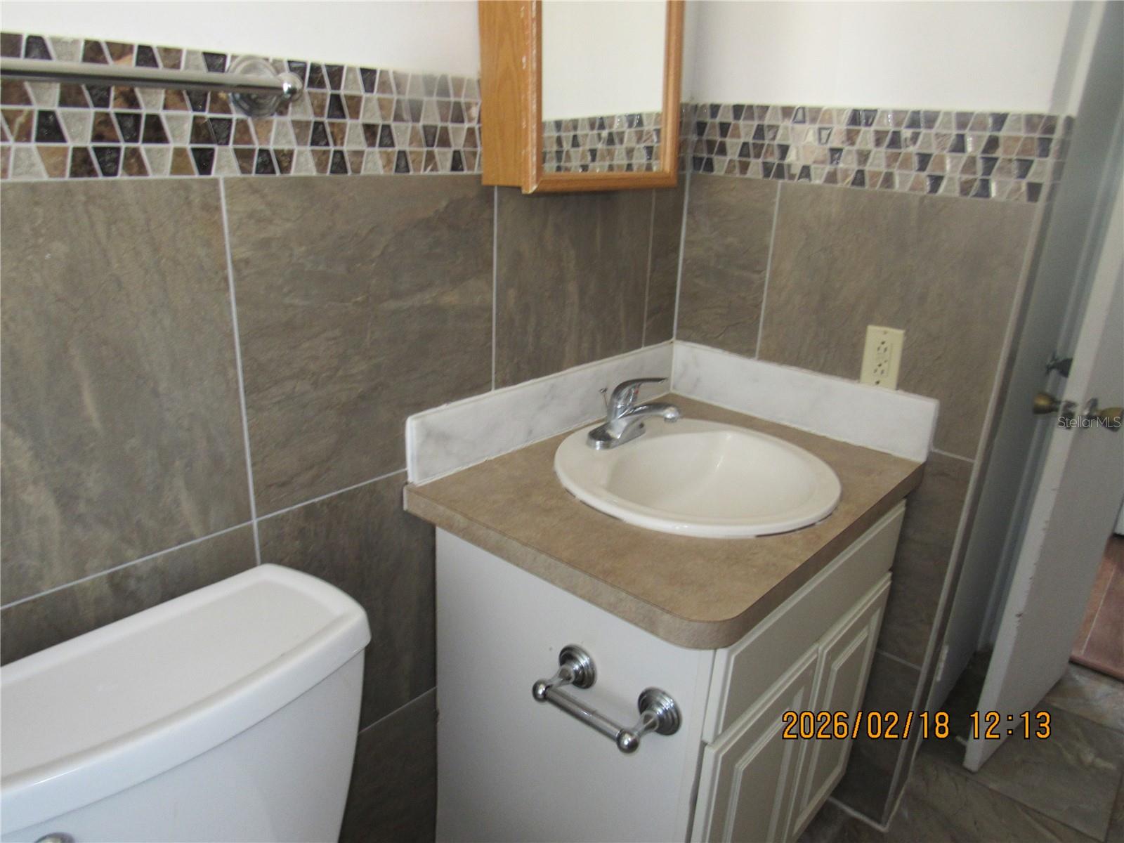 Image 11 of 16 For 720 Warfield Avenue