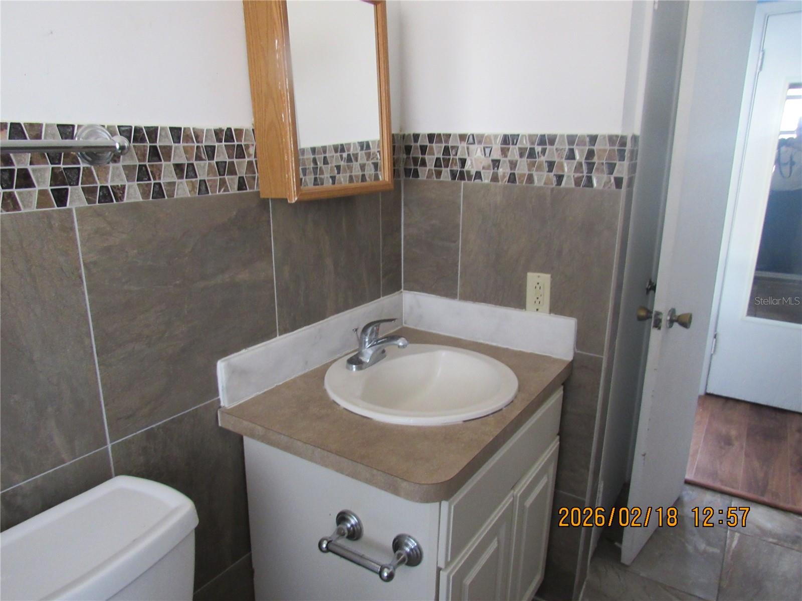 Image 12 of 16 For 720 Warfield Avenue