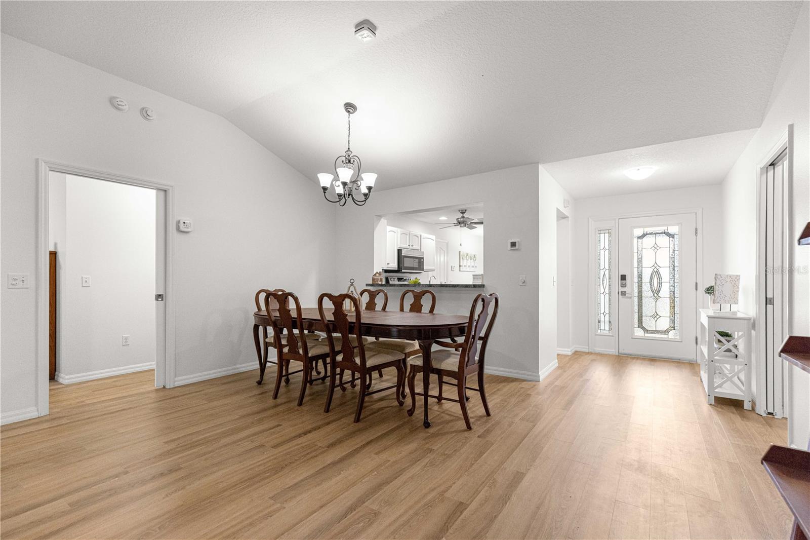 Image 11 of 62 For 1134 Salido Avenue