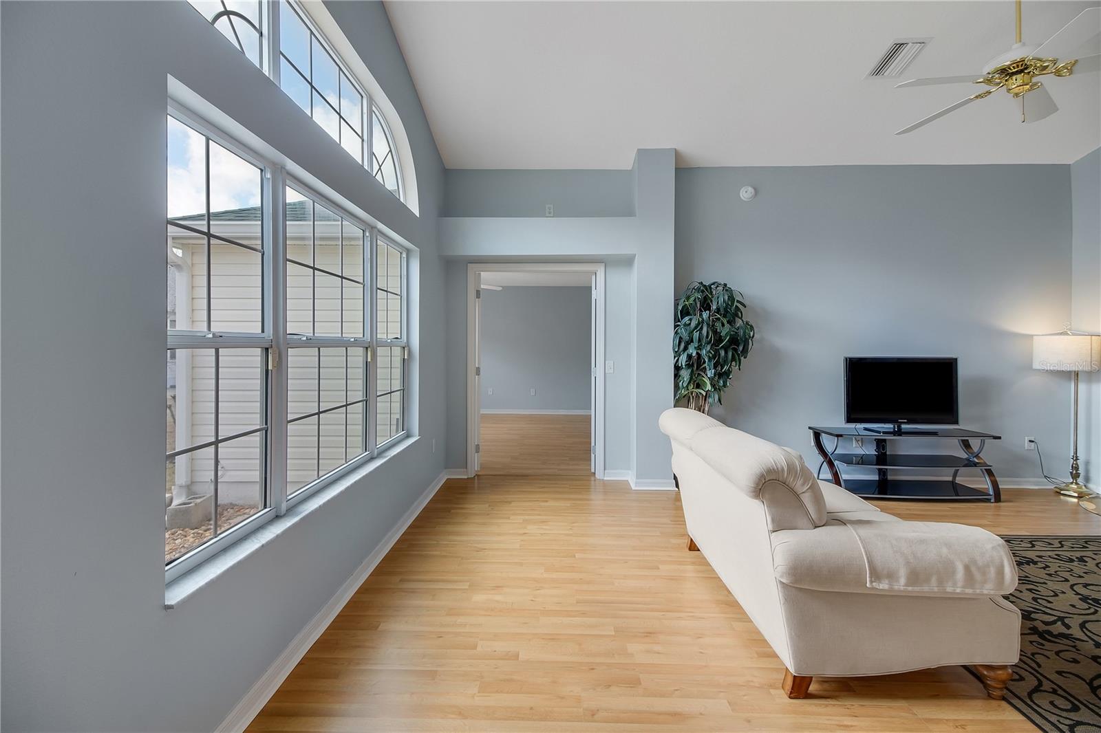 Image 33 of 49 For 17283 94th Coults Circle