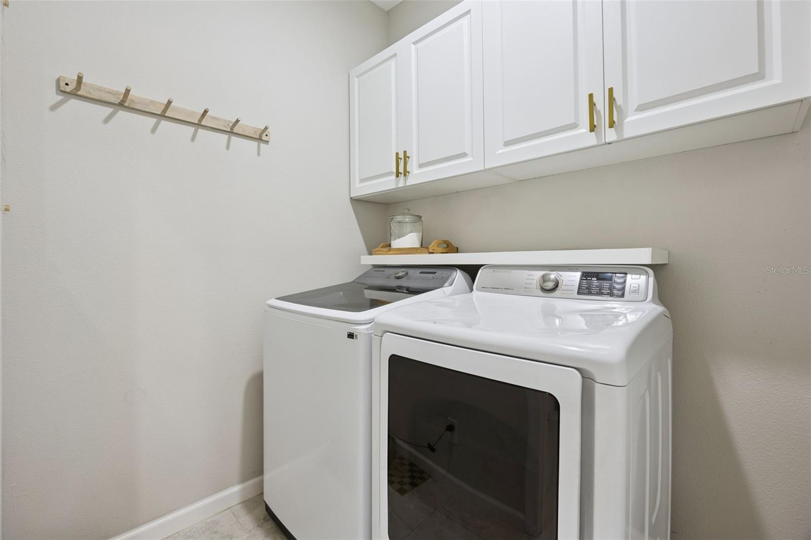 Image 38 of 67 For 2532 Cavender Creek Road