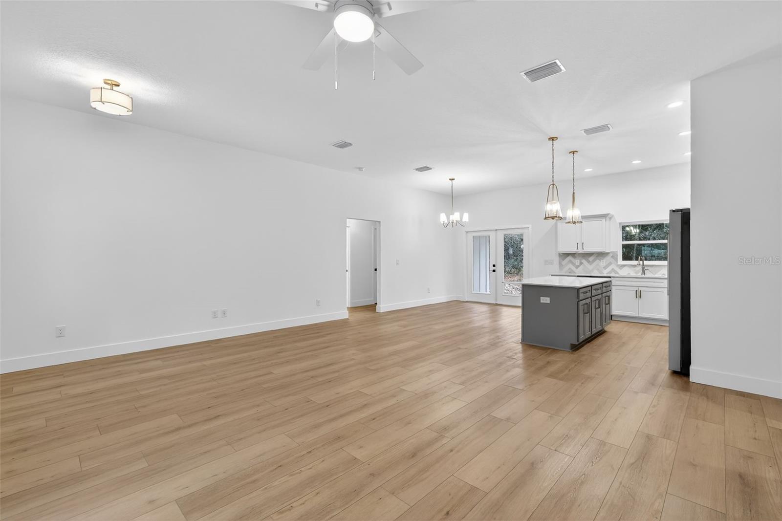 Image 6 of 32 For 1511 County Road 243a