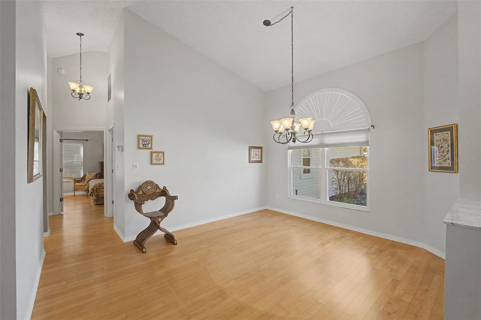 Image 10 of 29 For 4532 River Ridge Drive