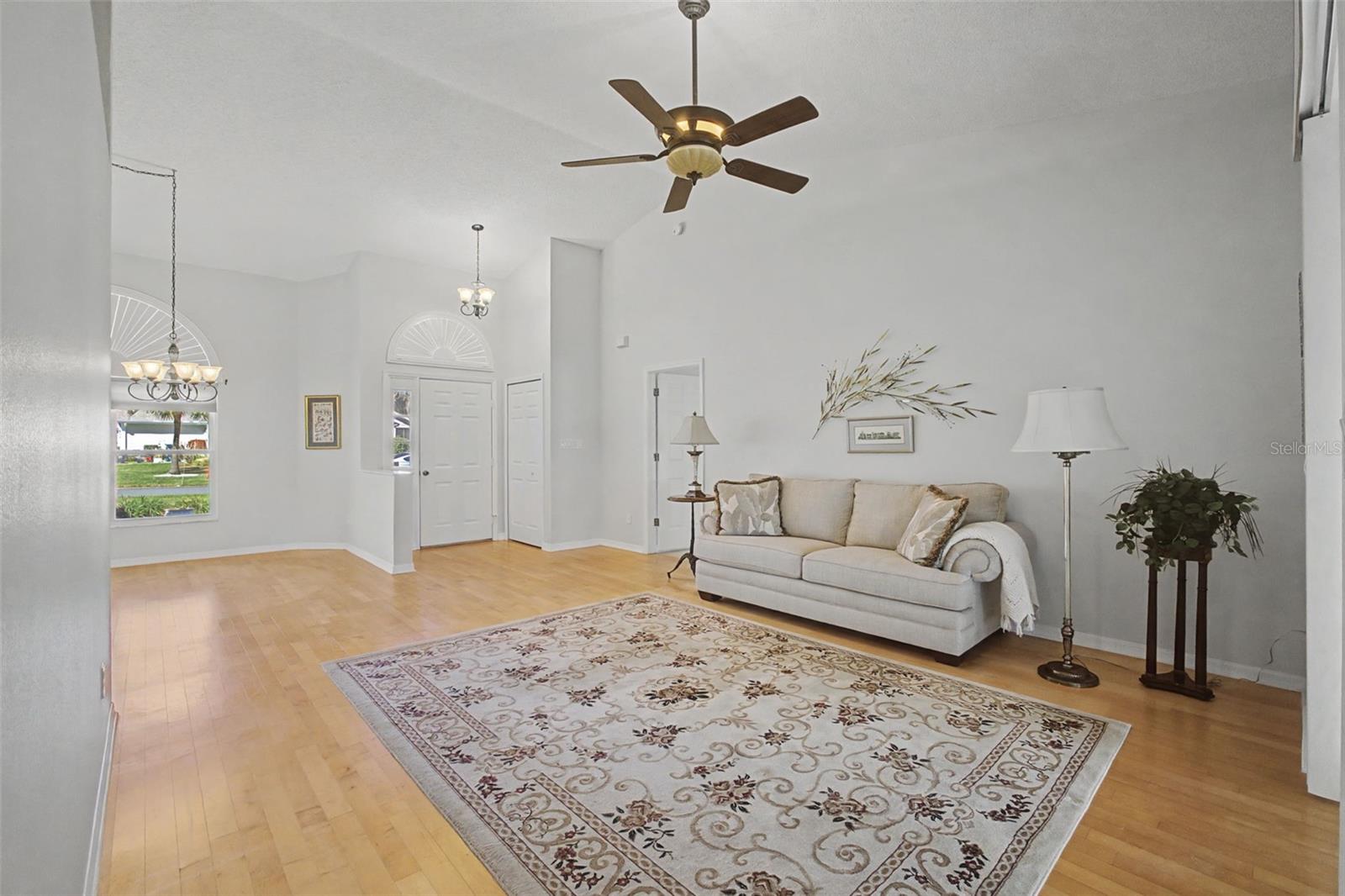 Image 6 of 29 For 4532 River Ridge Drive