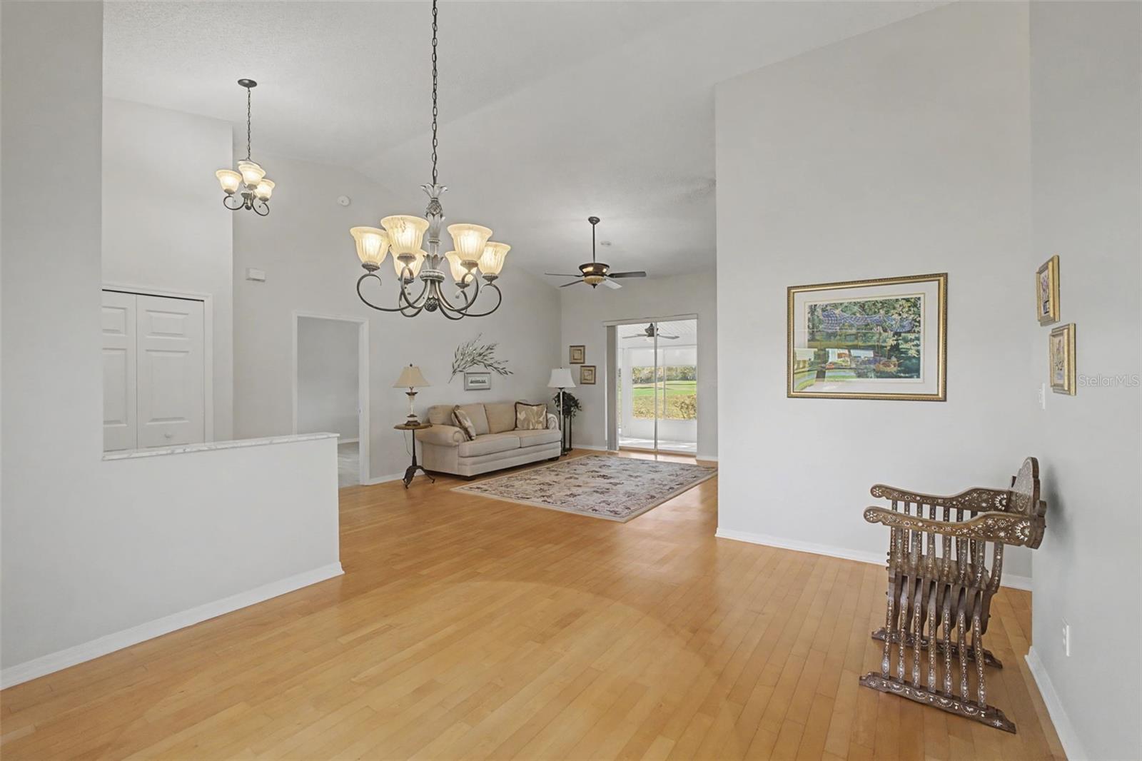 Image 9 of 29 For 4532 River Ridge Drive