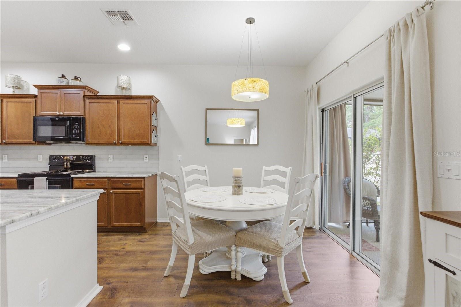 Image 10 of 44 For 20900 Oldenburg Loop