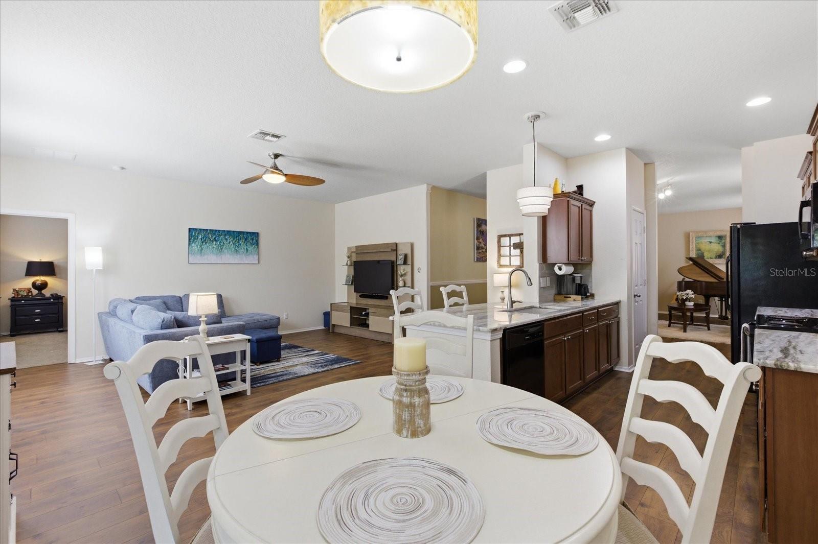 Image 8 of 44 For 20900 Oldenburg Loop