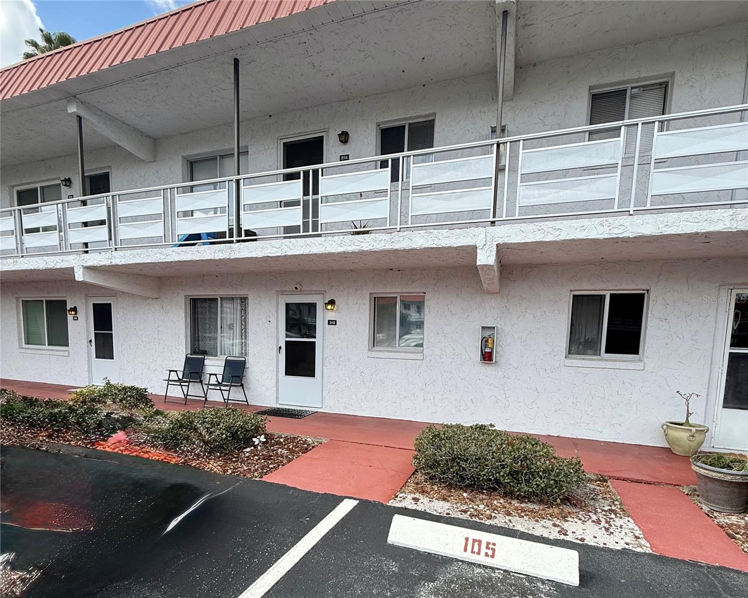 Image 23 of 28 For 1100 Martinique Drive 105