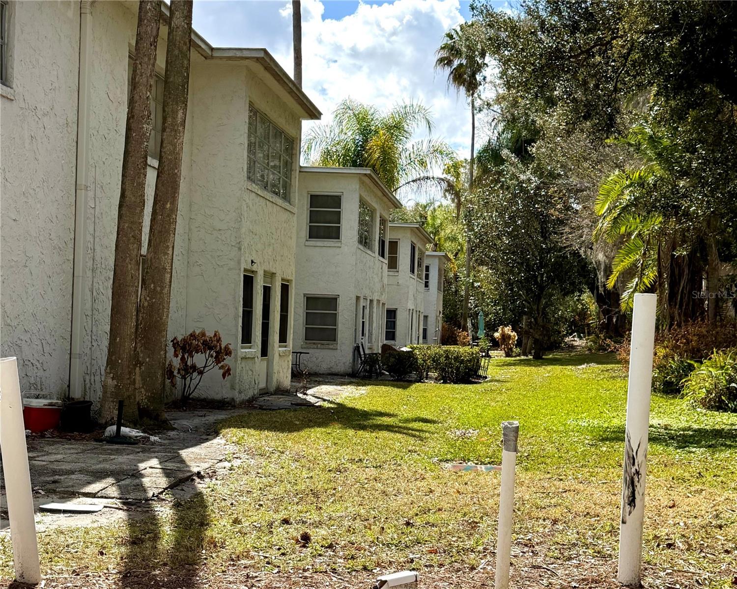 Image 25 of 28 For 1100 Martinique Drive 105