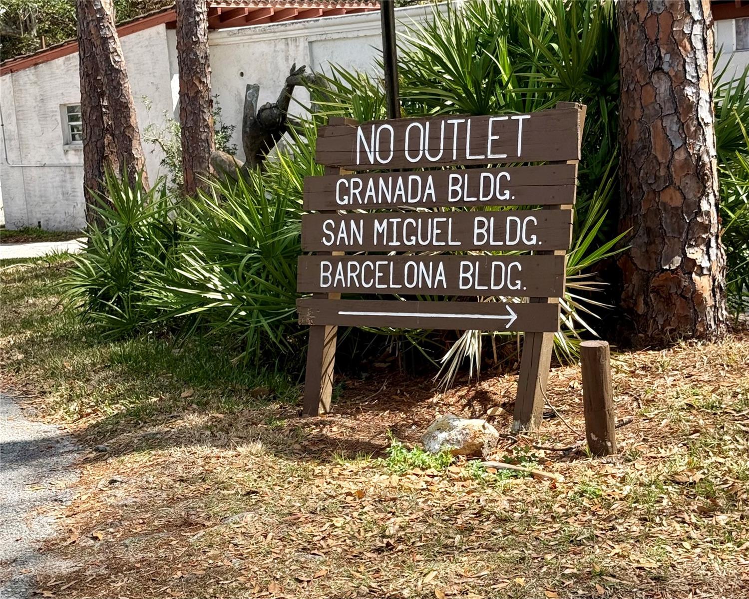 Image 26 of 28 For 1100 Martinique Drive 105