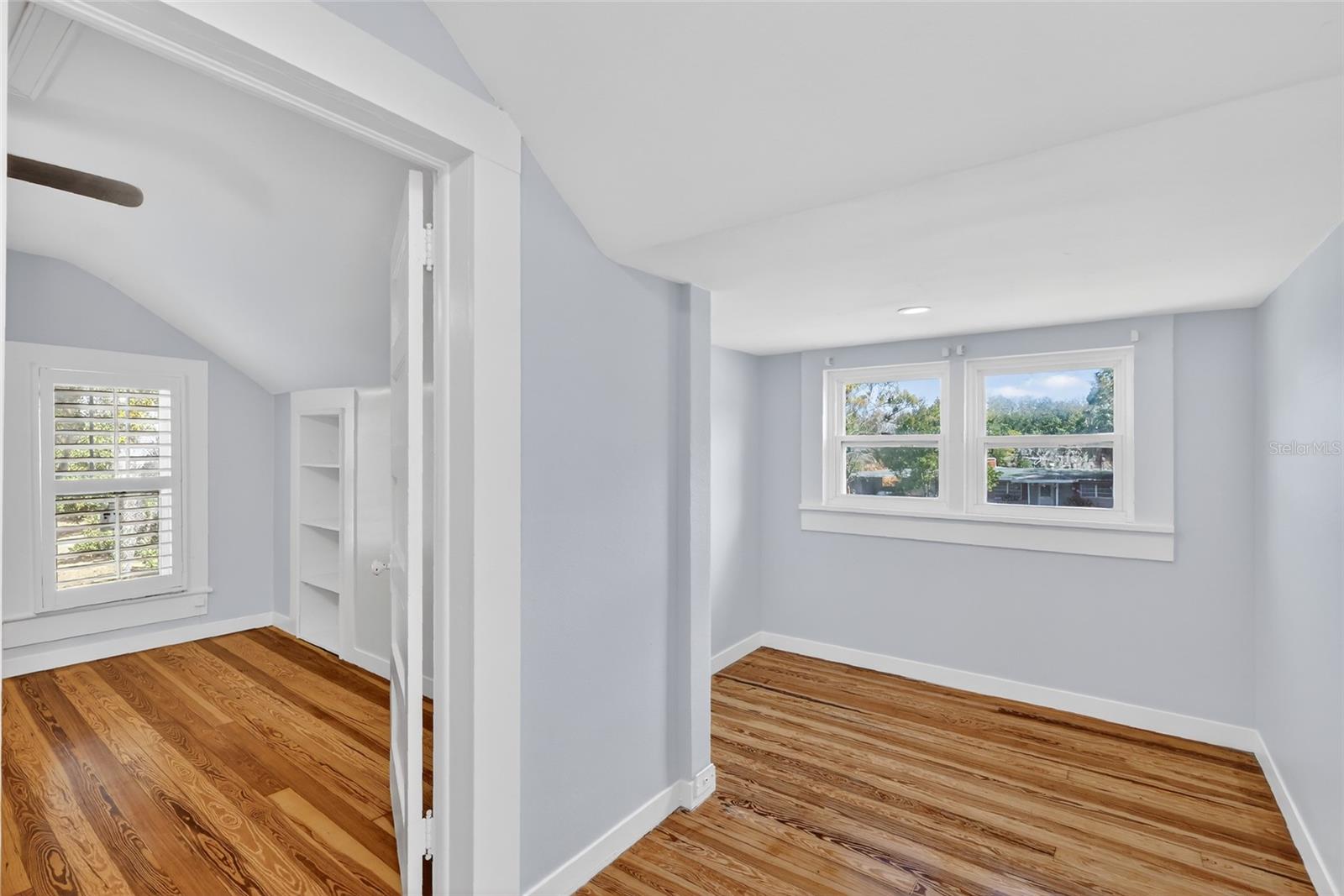 Image 28 of 42 For 92 Trowell Avenue