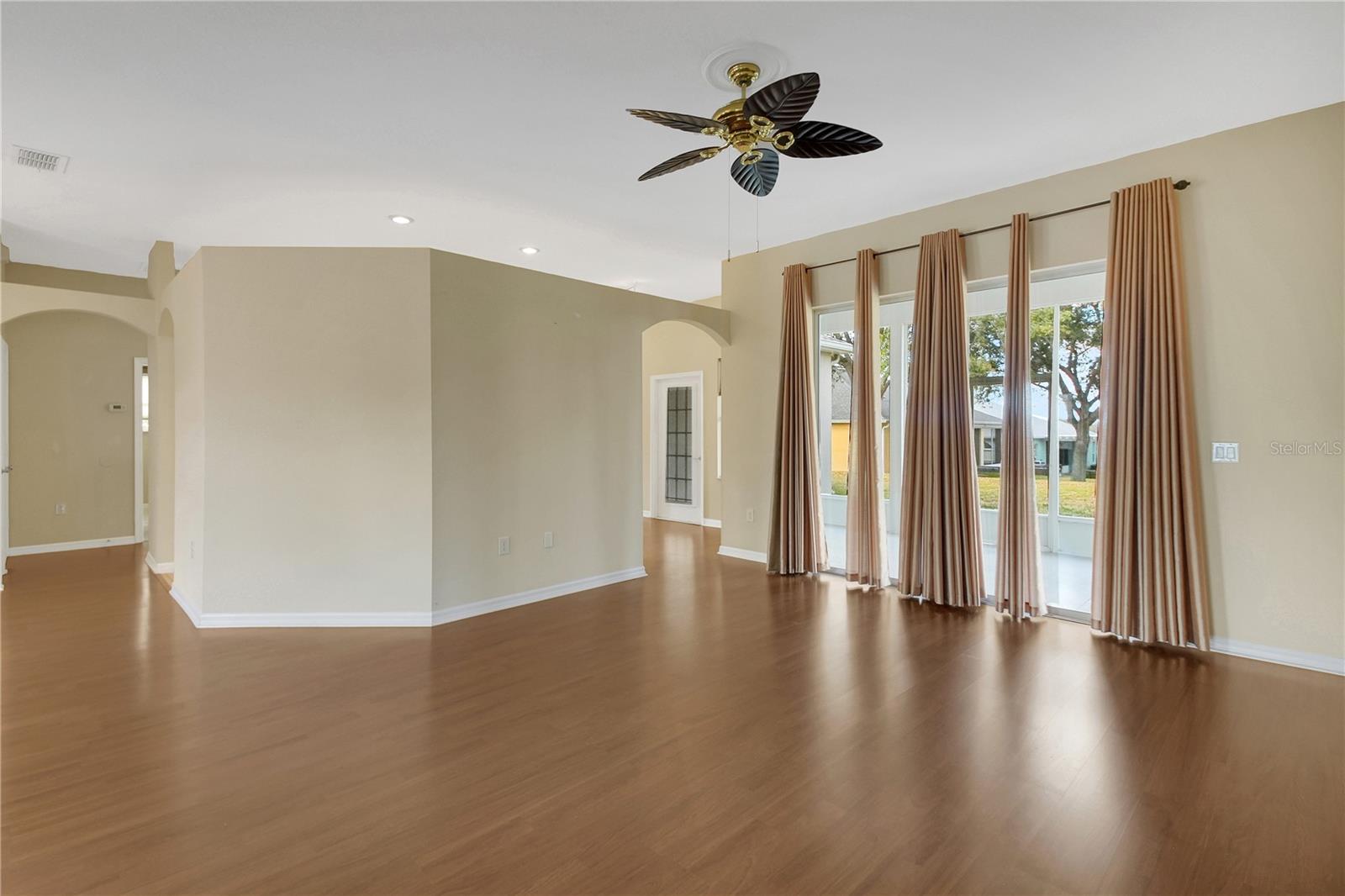 Image 5 of 42 For 3715 Mulberry Grove Loop