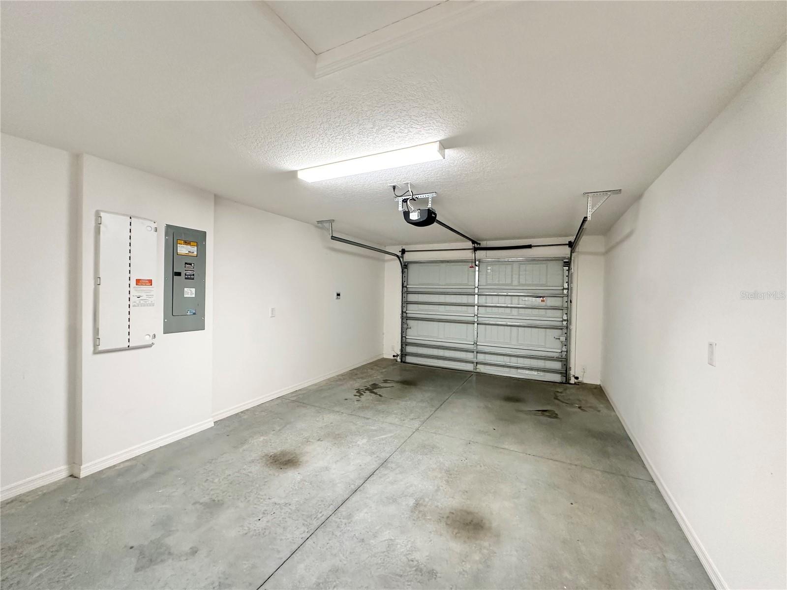 Image 10 of 34 For 6203 Milagros Court