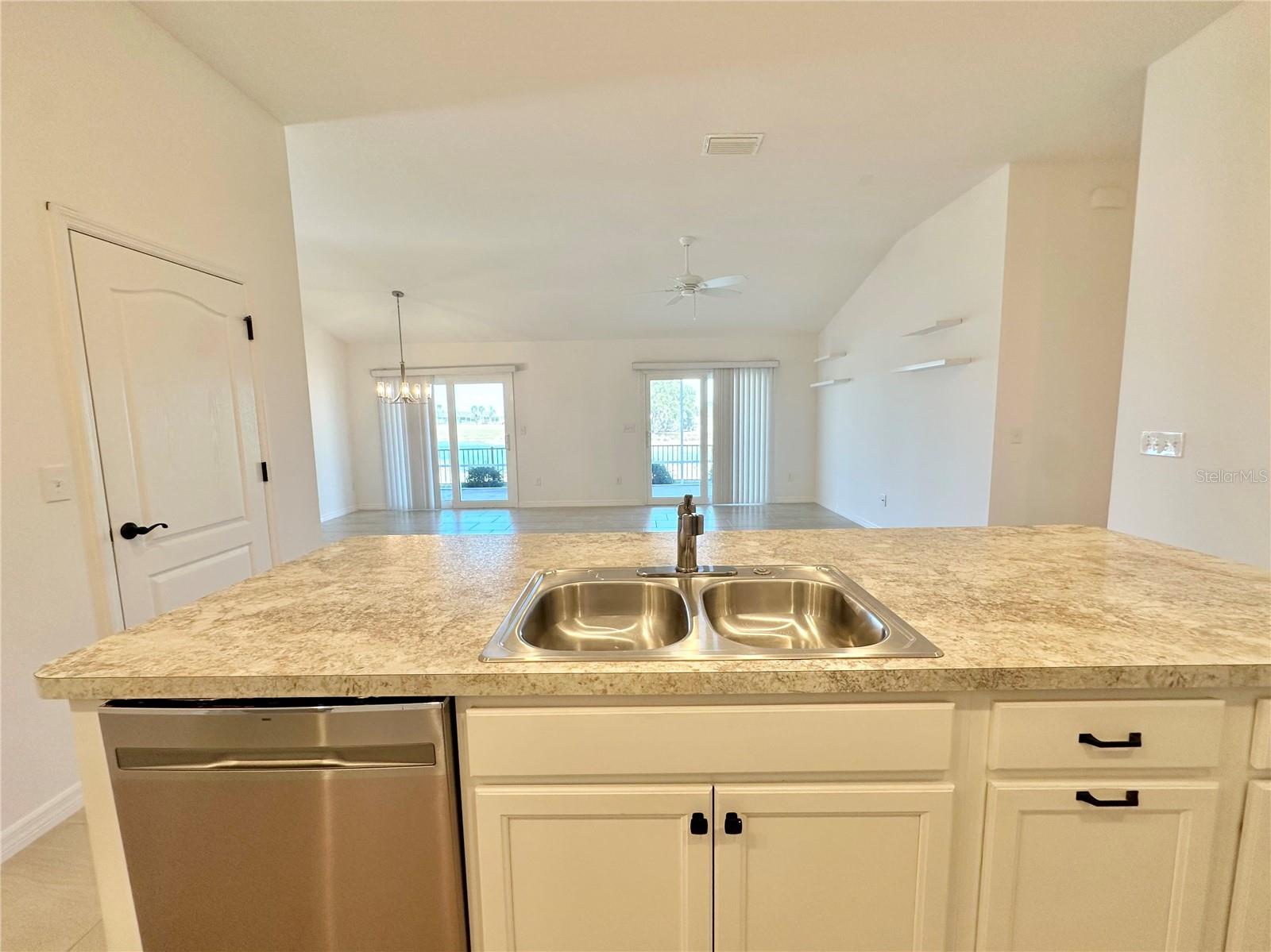 Image 15 of 34 For 6203 Milagros Court