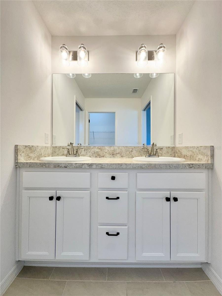 Image 21 of 34 For 6203 Milagros Court