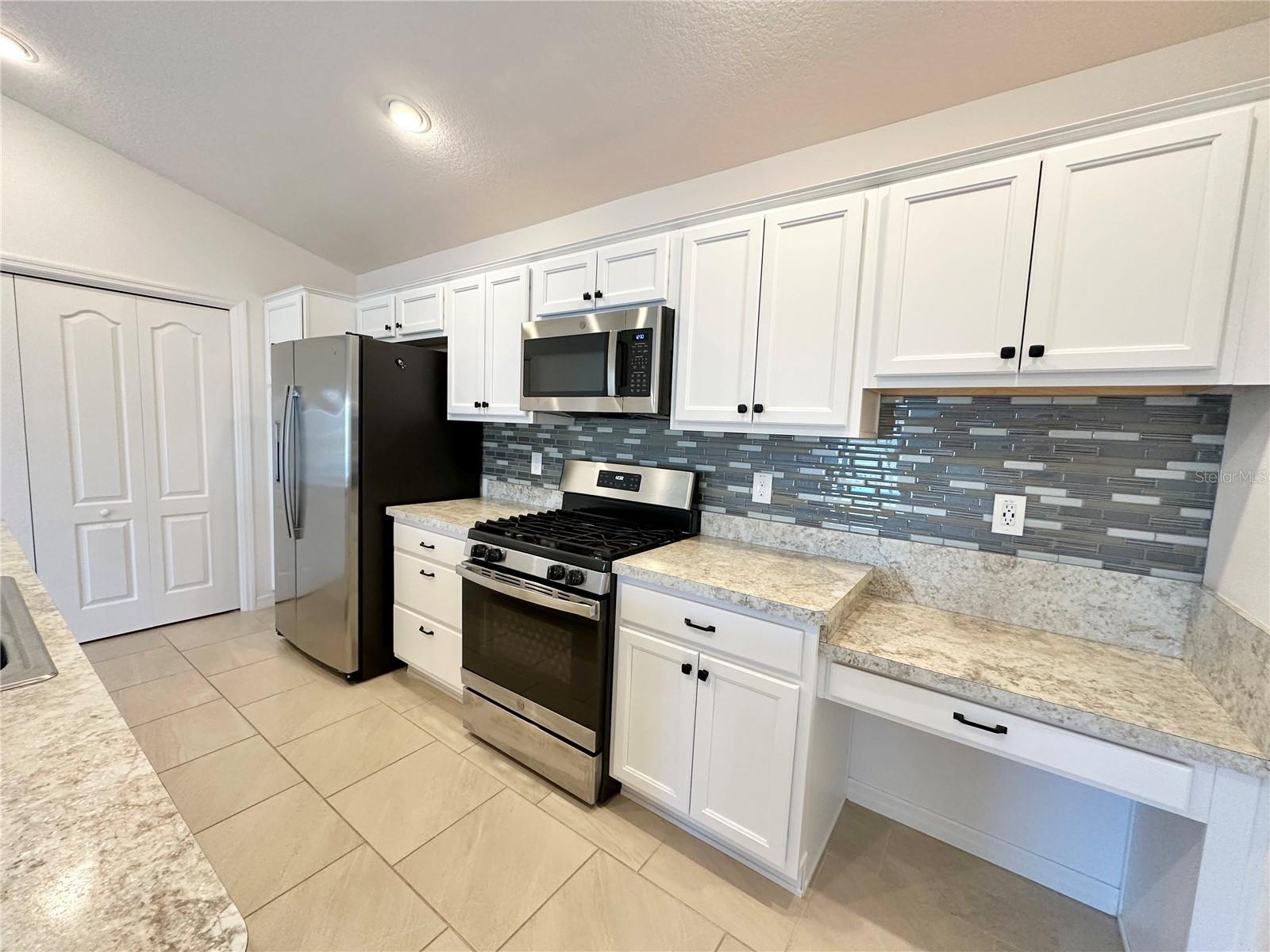 Image 3 of 34 For 6203 Milagros Court