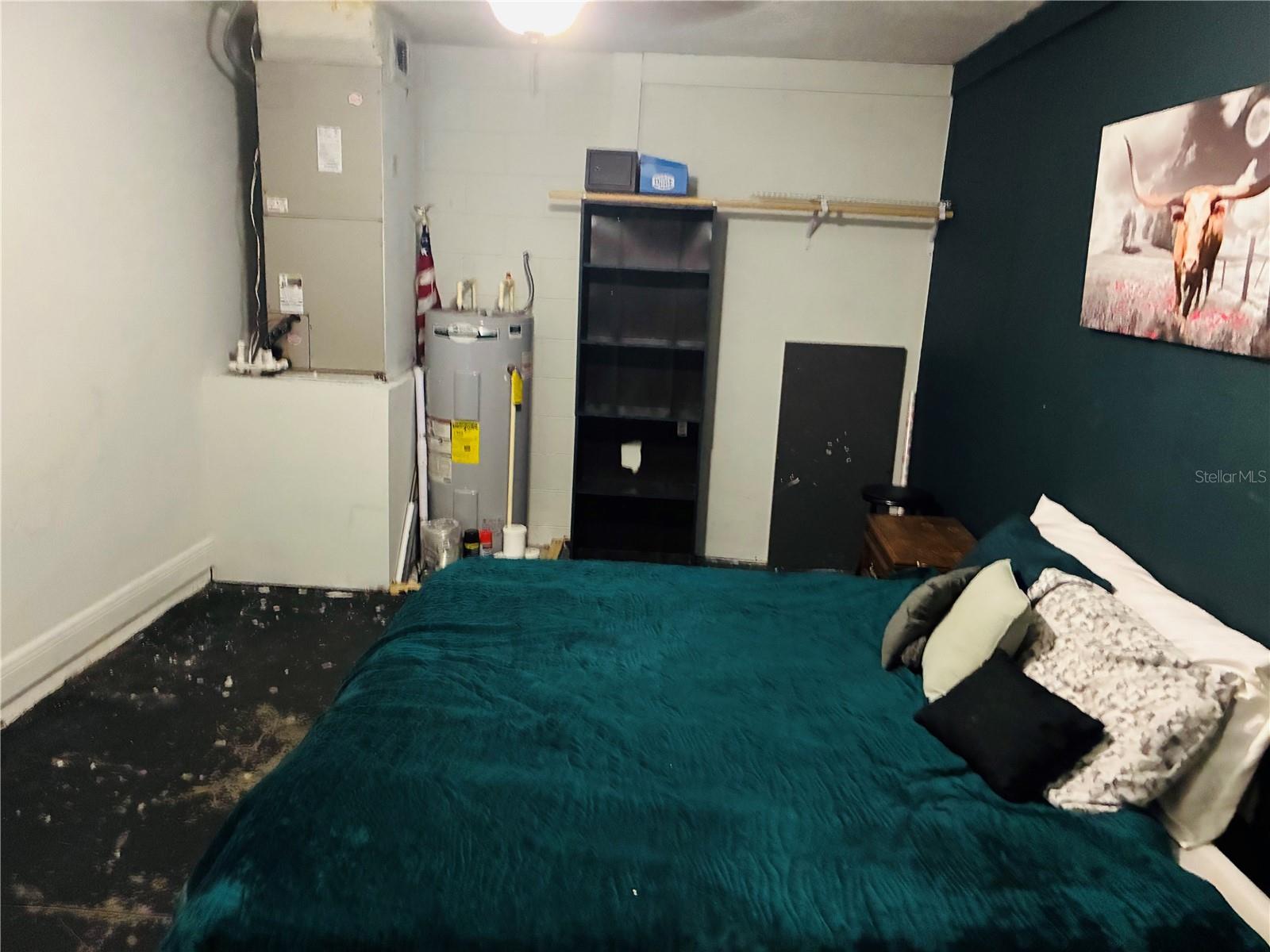 Image 6 of 9 For 40390 First Avenue