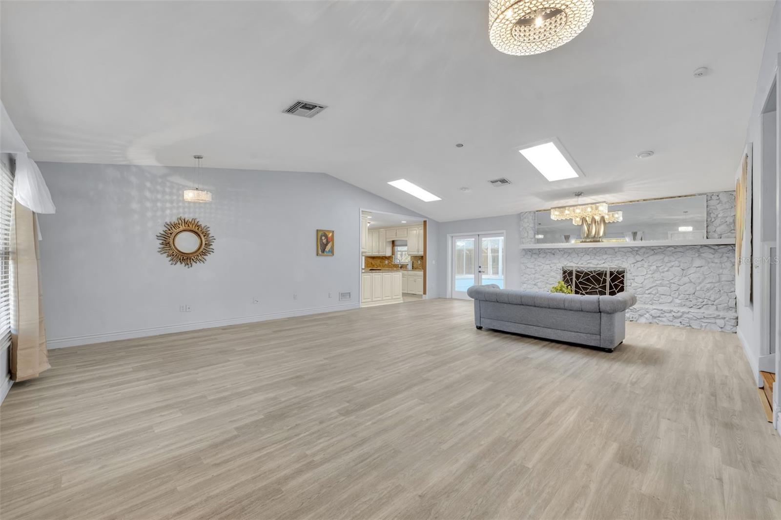 Image 10 of 61 For 3635 19th Avenue