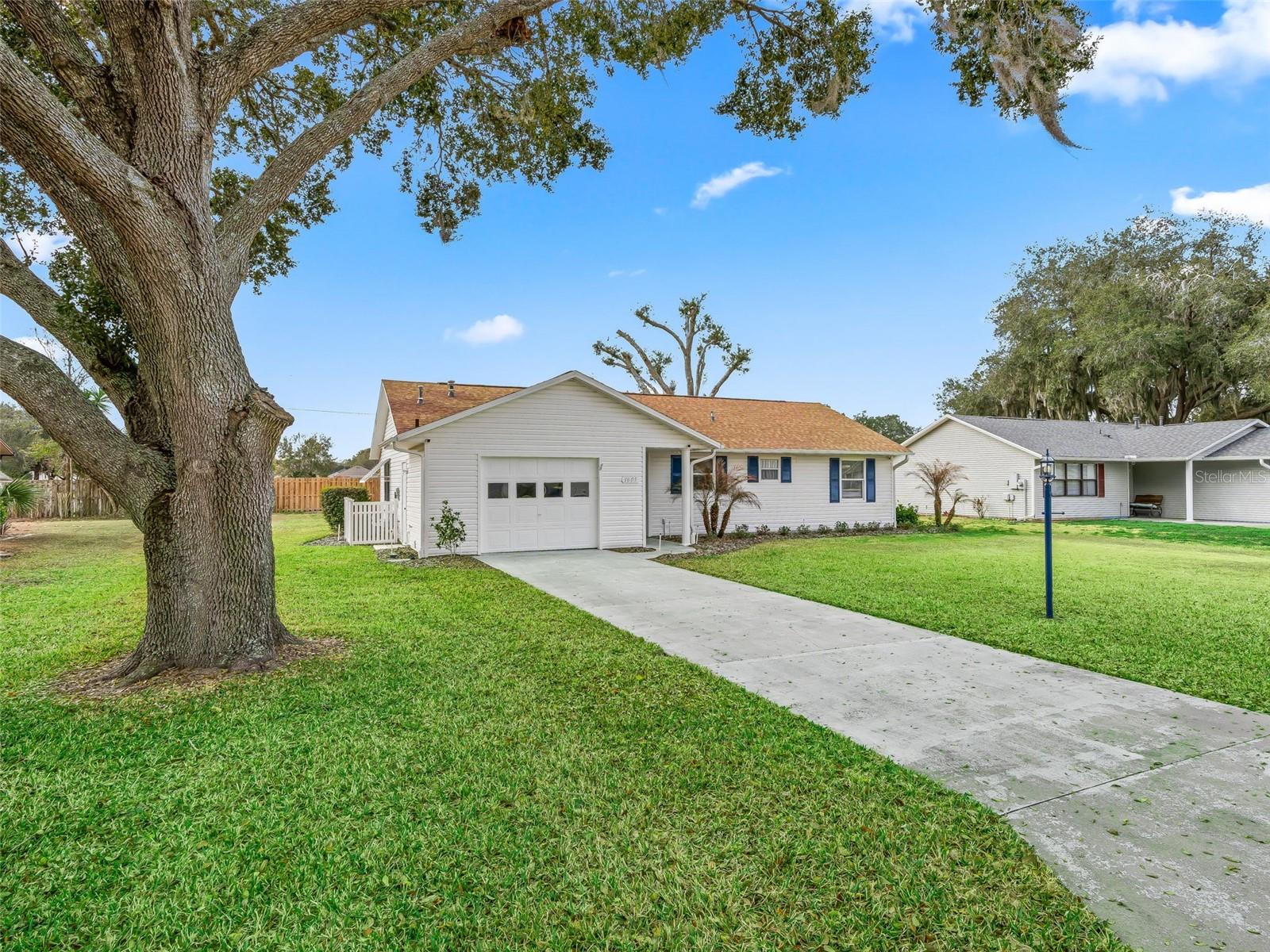 Image 2 of 49 For 1605 Selkirk Drive