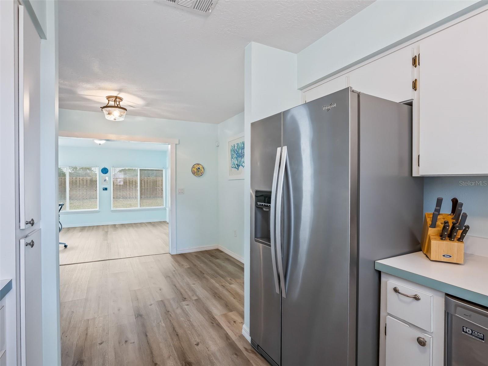 Image 21 of 49 For 1605 Selkirk Drive