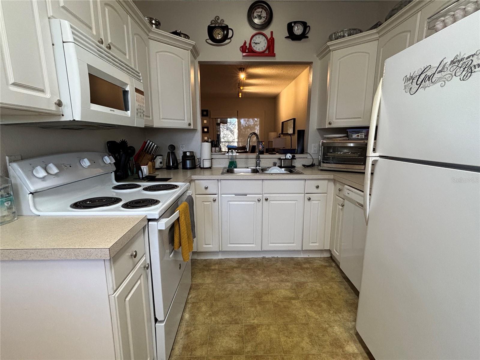 Image 6 of 22 For 8838 Coral Palms Court B