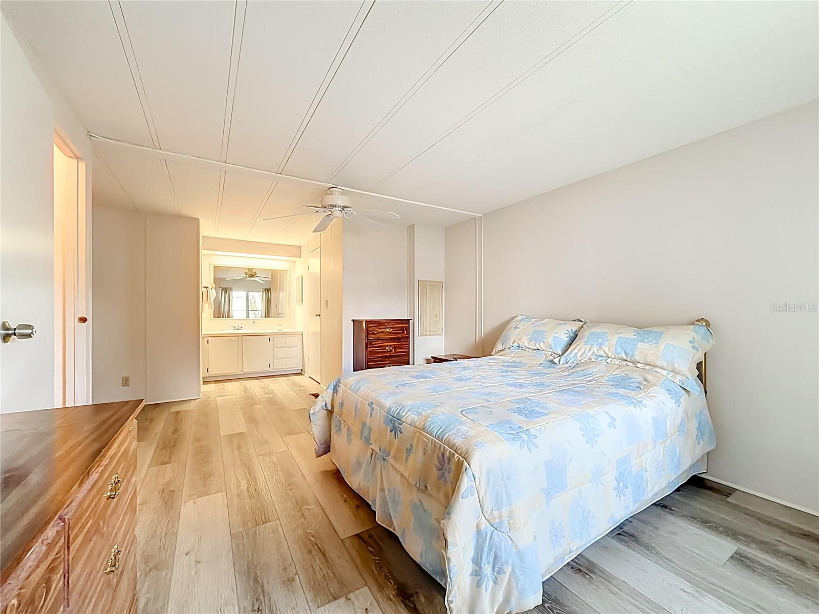 Image 13 of 28 For 741 Royal Palm Avenue