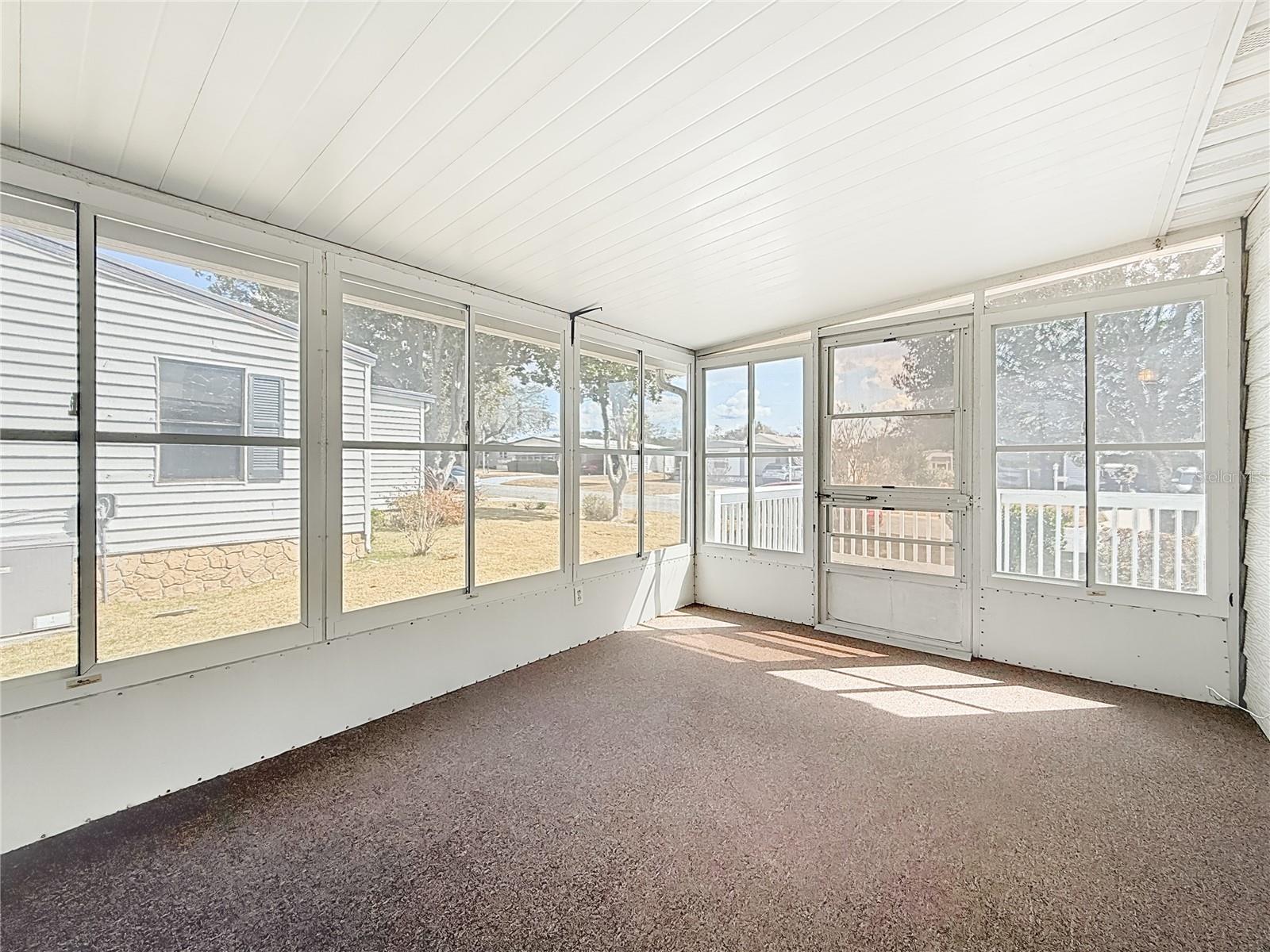 Image 19 of 28 For 741 Royal Palm Avenue