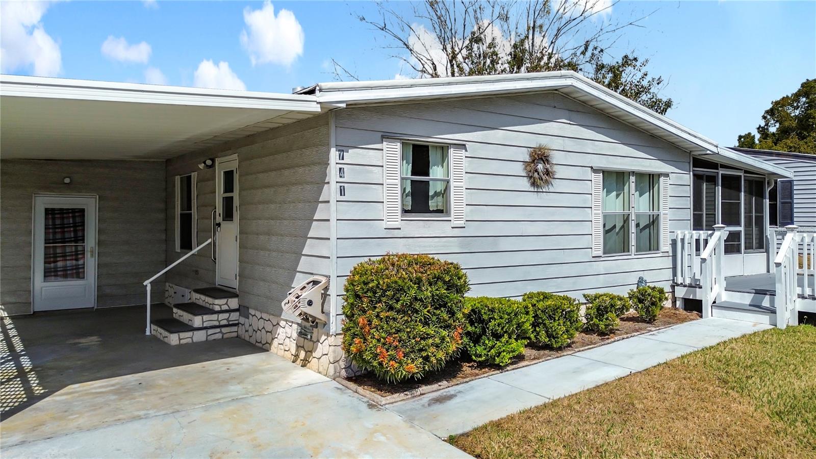 Image 2 of 28 For 741 Royal Palm Avenue