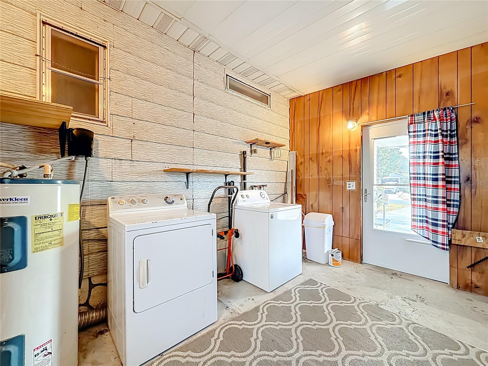 Image 23 of 28 For 741 Royal Palm Avenue