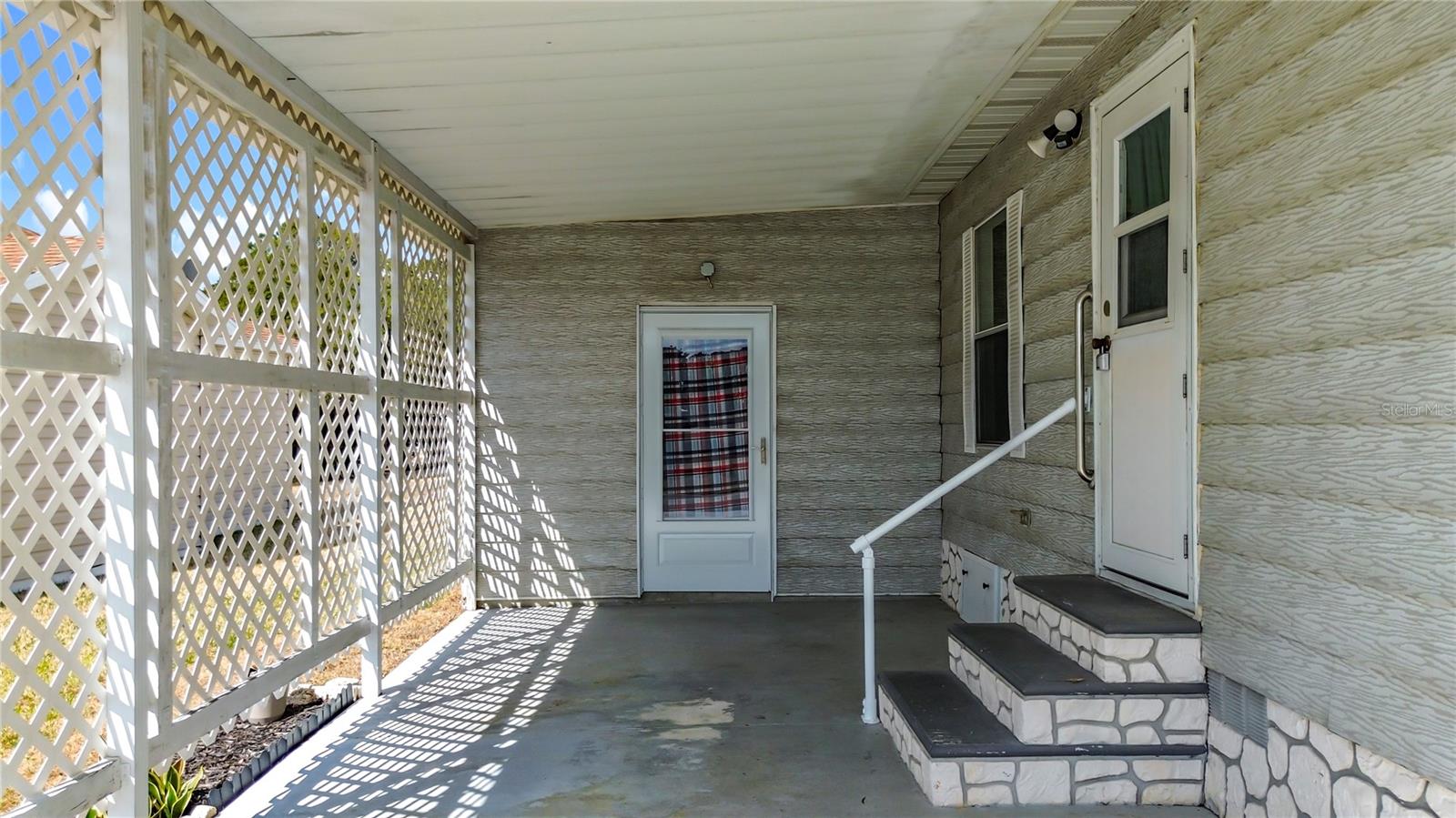 Image 4 of 28 For 741 Royal Palm Avenue