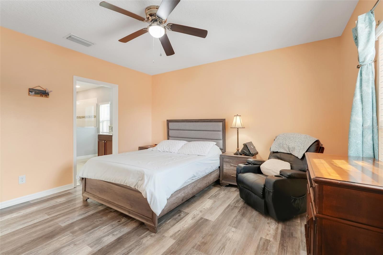 Image 17 of 31 For 9792 Kinmore Drive